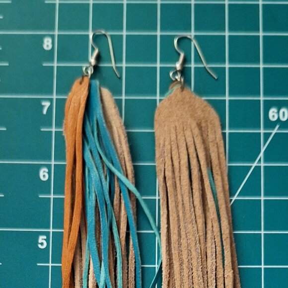 Handmade Suede Fringe Western Style Dangle Earrings - Picture 4 of 5